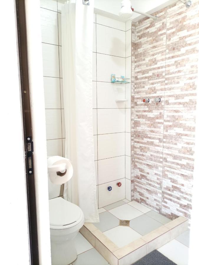 Hotel Cesare Уюні Екстер'єр фото